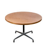 IN DER ART VON EAMES, RAY & CHARLES „Segment Dining Table“, - Foto 2