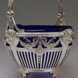 Silver 800 Art Nouveau Basket Original Blue Glass Liner Bremen Germany Germany/ Bremer Silberwarenfabrik circa 1905-1910 Wilkens & Soehne Серебро Германия 1905 г. - фото 3
