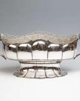 Art Nouveau Silver Jardinière Centerpiece by Master Karl Jedlicka Vienna c. 1900 Art Nouveau Silver Jardinière Centerpiece by Master Karl Jedlicka Vienna c. 1900