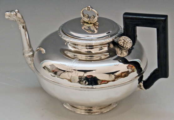 Tea Pot Biedermeier “Silver Austria Vienna Tea Pot Biedermeier Period by Christian Sander Made 1829”, Silver Austria Vienna, Christian Sander, Handwork, Biedermeier, Austria, 1829 - photo 1