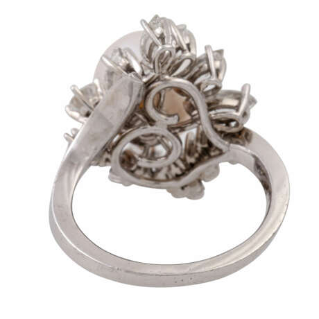 Ring mit schöner Südseeperle und Diamanten von zusammen ca. 2,2 ct, - Foto 4