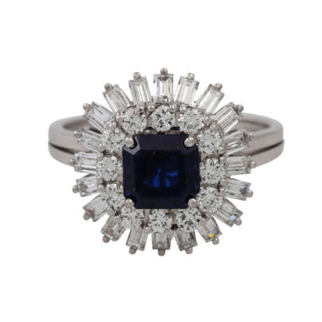 Ring mit Saphir umgeben von Brillanten und Diamantbaguettes, - photo 2