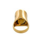 Ring mit Sinhalit von 32,6 ct und 2 Brillanten, zusammen ca. 0,4 ct, - photo 4