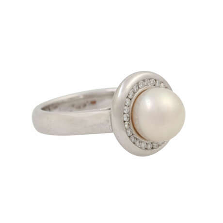 Schmuckset aus Ring und Ohrclips mit Perlen und Brillanten, - photo 2