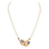 Perlenkette, Schließe mit je 2 Tansaniten und Diamanttriangeln, - фото 1