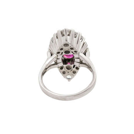 Ring mit pinkfarbenem Saphir ca. 2,5 ct, Brillanten zusammen ca. 1,5 ct - Foto 4