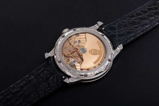 F.P. Journe. F. P. JOURNE, A PLATINUM WRISTWATCH WITH POWER RESERVE AND MOON-PHASE, OCTA AUTOMATIQUE LUNE - photo 2