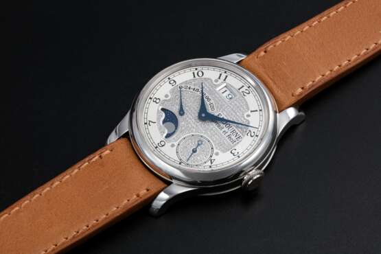 F.P. Journe. F.P. JOURNE, A PLATINUM AUTOMATIC WRISTWATCH WITH DIAMOND-SET DIAL AND MOON-PHASE, OCTA DIVINE - Foto 1