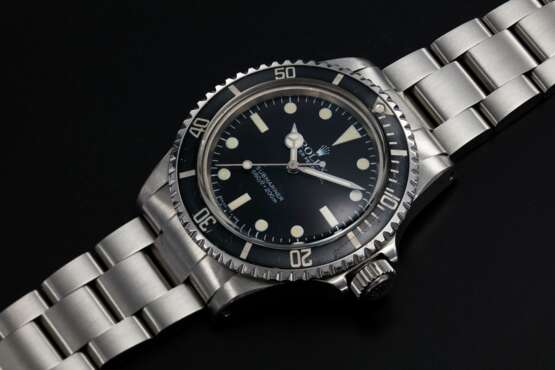 Rolex. ROLEX. A STEEL SUBMARINER WITH MAXI DIAL, REF. 5513 - photo 1