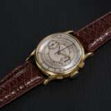 Patek Philippe. PATEK PHILIPPE, REF. 130, A GOLD RESTORED CRONOGRAPH WITH PULSOMETER SCALE - photo 1