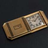 CARTIER, A GOLD SLIDING ART DECO PURSE WATCH WITH IWC MOVEMENT - фото 1
