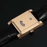 CARTIER. A LIMITED EDITION TANK JUMPING HOURS WRISTWATCH, REF.2817, 061/100 - фото 1