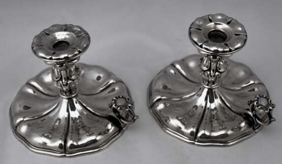 Silver Italian Pair of Candlesticks Made circa 1875-1880 Italien VERCELLI Baroсk Italien 1880 - Foto 1