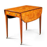 A GEORGE III SATINWOOD AND MARQUETRY PEMBROKE TABLE - Foto 1