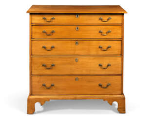 AN AMERICAN &#39;CHIPPENDALE&#39; BIRCH TALL CHEST OF DRAWERS