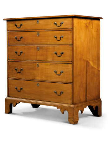 AN AMERICAN `CHIPPENDALE` BIRCH TALL CHEST OF DRAWERS - photo 2