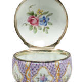 A GROUP OF CONTINENTAL ENAMEL SNUFF-BOXES AND COVERS - photo 3