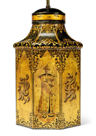 FOUR PAINTED AND GILT TOLE TEA-CANISTER TABLE LAMPS - Foto 4