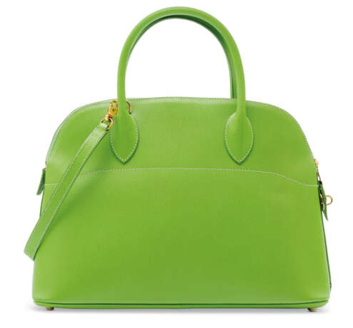 Hermes. A VERT CRU COURCHEVEL LEATHER BOLIDE 37 WITH GOLD HARDWARE - Foto 3