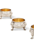 Peter Archambo I (1699-1759). A SET OF FOUR GEORGE II SILVER SALT-CELLARS