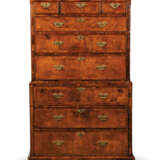 A GEORGE II WALNUT CHEST-ON-CHEST - photo 1