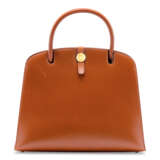 Hermes. A NOISETTE CALF BOX LEATHER DALVY 30 WITH GOLD HARDWARE - photo 1