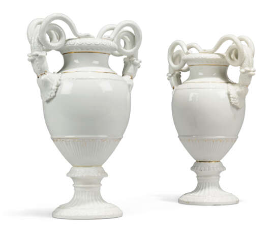 Meissen Porcelain Factory. A PAIR OF MEISSEN PORCELAIN WHITE TWO-HANDLED VASES - фото 1