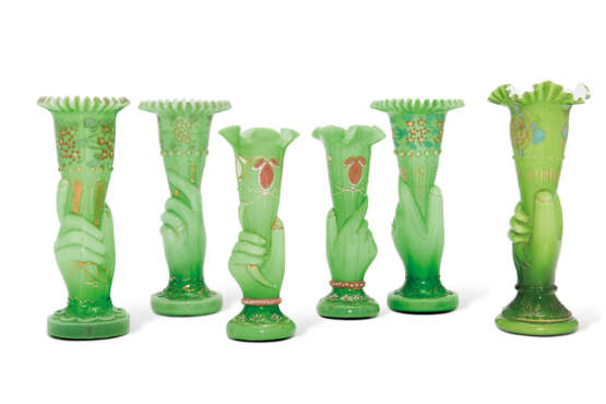 A GROUP OF SIX GREEN AND GILT GLASS TULIP-VASES - photo 2