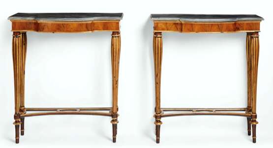 A PAIR OF LATE GEORGE III INDIAN ROSEWOOD AND PARCEL-GILT SIDE TABLES - фото 1