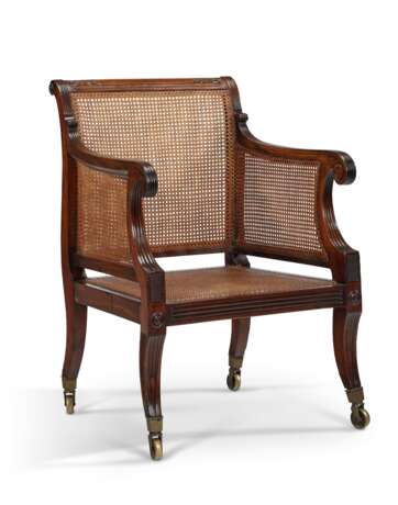 Gillows. A REGENCY MAHOGANY CANED BERGERE - photo 2