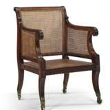 Gillows. A REGENCY MAHOGANY CANED BERGERE - photo 2