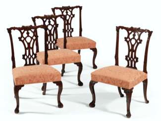 A SET OF FOUR GEORGE III MAHOGANY SIDE CHAIRS