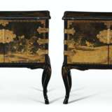 A PAIR OF JAPANESE BLACK AND GILT-LACQUER AND JAPANNED CABINETS-ON-STANDS - photo 2