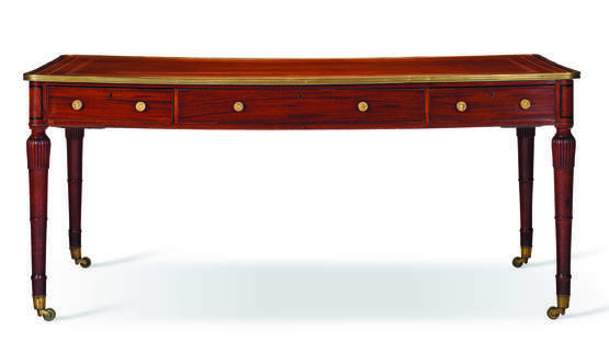 A LATE GEORGE III MAHOGANY PARTNERS LIBRARY TABLE - Foto 2