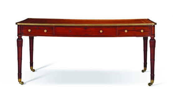 A LATE GEORGE III MAHOGANY PARTNERS LIBRARY TABLE - photo 3