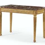 A NORTH EUROPEAN GILTWOOD CENTER TABLE - фото 1