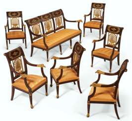A SOUTH EUROPEAN SUITE OF PARCEL-GILT AND STAINED WALNUT SEAT FURNITURE
