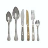 Aucoc, A.. AN EXTENSIVE FRENCH SILVER AND SILVER-GILT FLATWARE SERVICE - Foto 2
