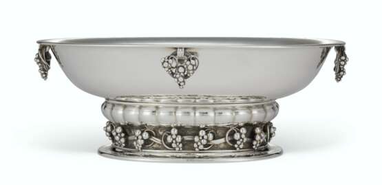 Jensen, Georg. A DANISH SILVER CENTERPIECE BOWL, NO.296A - фото 1