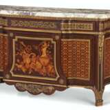 A FRENCH ORMOLU-MOUNTED MAHOGANY, AMARANTH, SYCAMORE AND FRUITWOOD MARQUETRY AND PARQUETRY COMMODE - фото 2