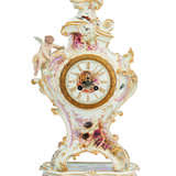 A BERLIN (K.P.M.) PORCELAIN FIGURAL CLOCK AND STAND - фото 1