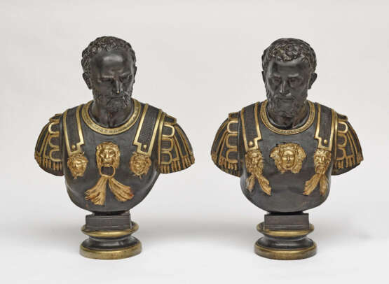 Ein Paar Imperatorenbüsten, Nach der Antike - Foto 1