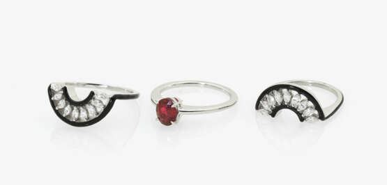 Dreiteiliger Ring mit Diamanten und rotem Spinell - Foto 4