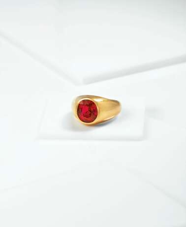 F.J. COOPER SUPERB RUBY AND GOLD RING - Foto 4