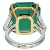 CARTIER EMERALD AND DIAMOND RING - photo 3