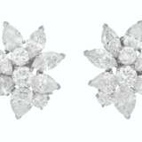 VAN CLEEF & ARPELS DIAMOND CLUSTER EARRINGS - фото 1