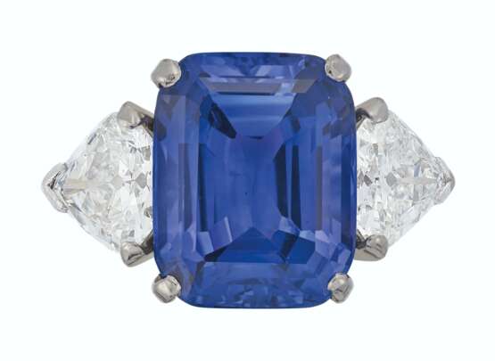 COLOR CHANGE SAPPHIRE AND DIAMOND RING - photo 1