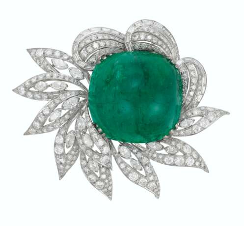 EMERALD AND DIAMOND CLIP-BROOCH - Foto 1