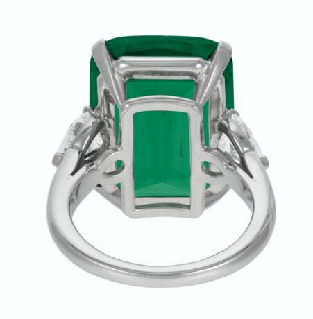 EMERALD AND DIAMOND RING - Foto 3