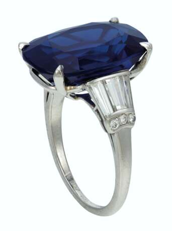 SAPPHIRE AND DIAMOND RING - фото 2